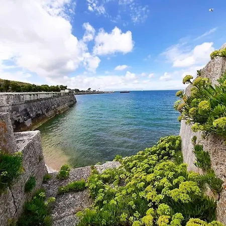 Cocon Avec Jardinet, Au Coeur De Martin De Re * Saint-Martin-de-Ré